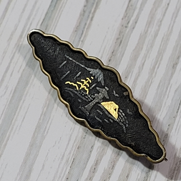 Vintage Damascene Brooch Bar Pin. - Picture 3 of 6